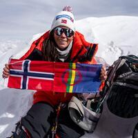 Noorse vrouw vestigt nieuw record door 14 hoogste toppen te beklimmen in 92 dagen