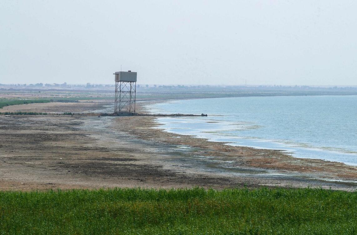 Droogte in Irak claimt badplaats aan meer