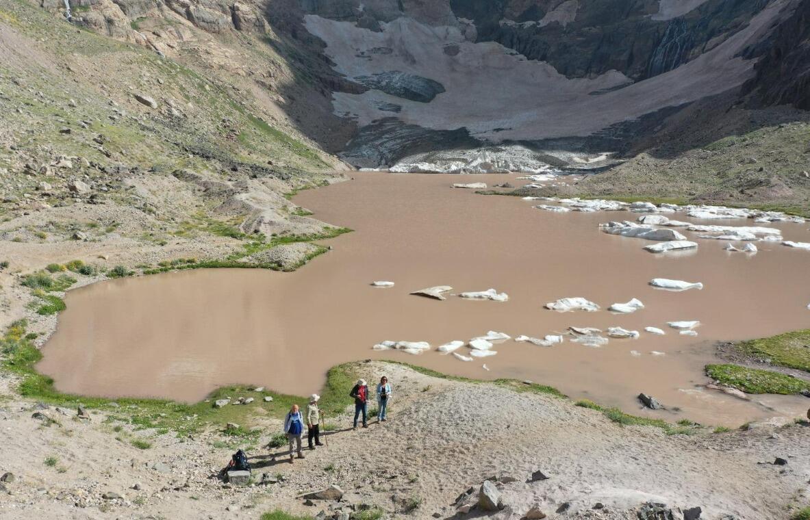 Gletsjers smelten op de op één na hoogste berg van het land