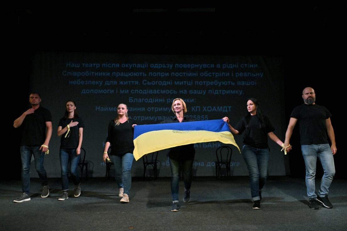 In het Oekraïense theater worden acteursverhalen over de Russische bezetting opgevoerd