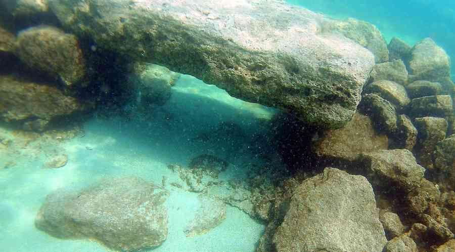 Mysterieuze ruïnes ontdekt op de bodem van het Van-meer