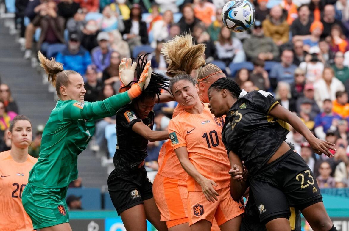 Nederland wint en stelt WK-duel Spanje op gang
