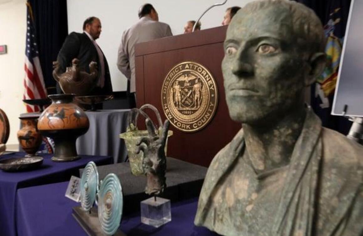 New York geeft meer dan 40 gestolen oudheden terug aan Italië