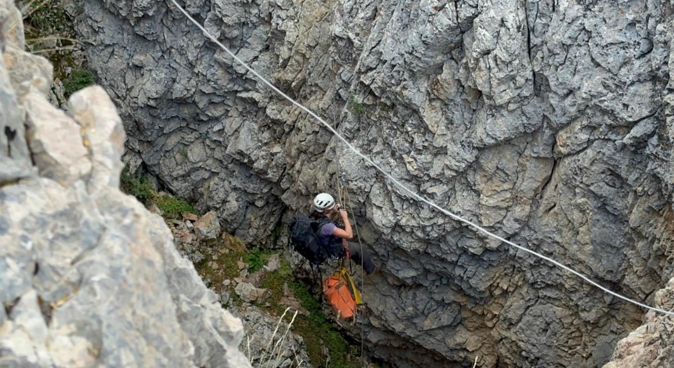 Amerikaanse klimmer die tijdens behandeling ziek werd in een grot
