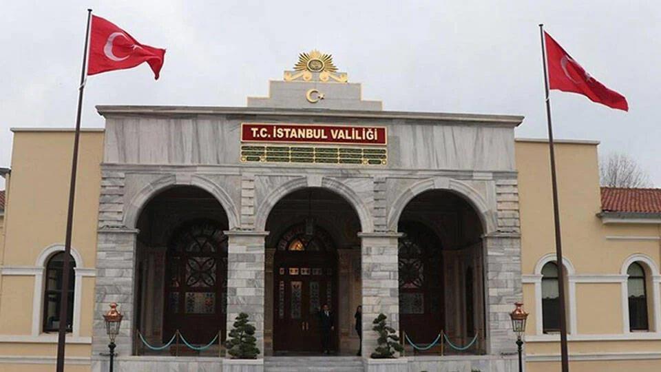 De gouverneur van Istanbul verduidelijkt de alcoholcirculaire ter herinnering