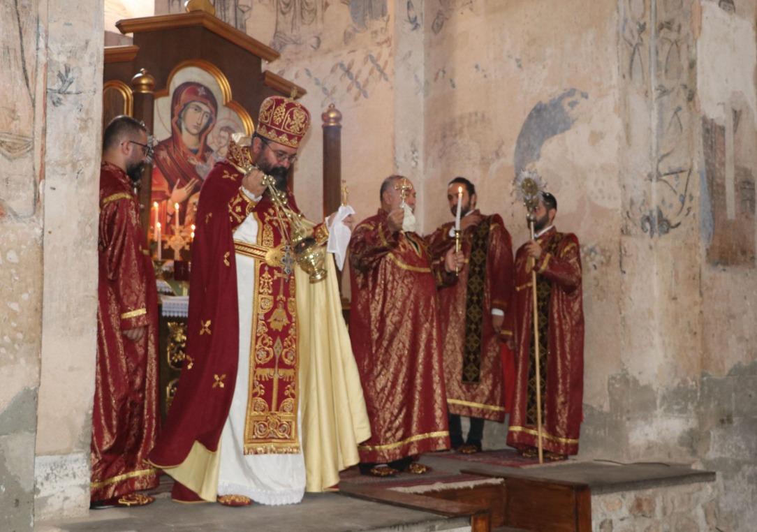 De oude Armeense kerk organiseert de 11e speciale mis