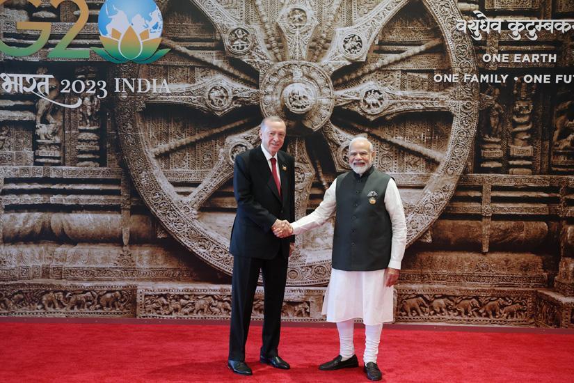 Erdoğan ontmoet collega's aan de zijlijn van de G20-top in India
