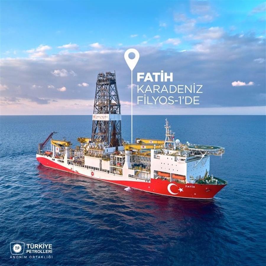 Het boorschip van TPAO begint met operaties in de Zwarte Zee