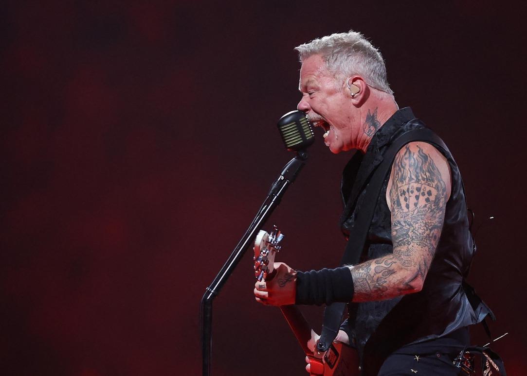 Metallica stelt concert uit nadat Hetfield COVID betrapt