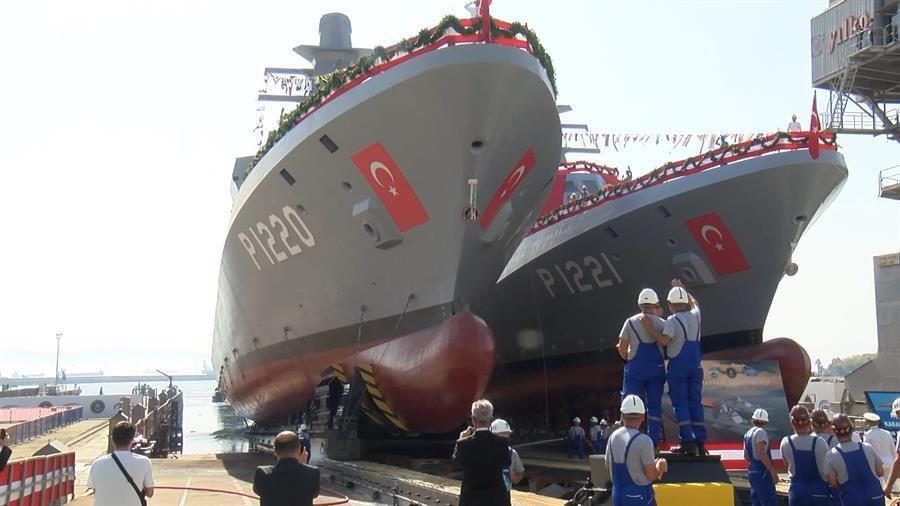 Türkiye lanceert twee marinepatrouilleschepen in Istanbul