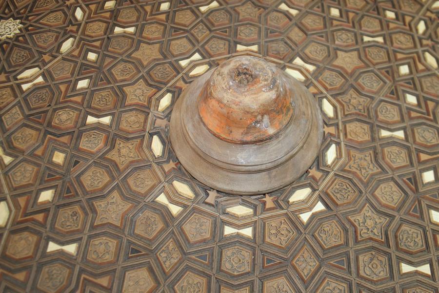 Verdwijnende tegels gereproduceerd voor de Selimiye-moskee