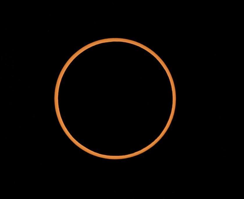De 'Ring of Fire'-eclips beweegt zich over Amerika
