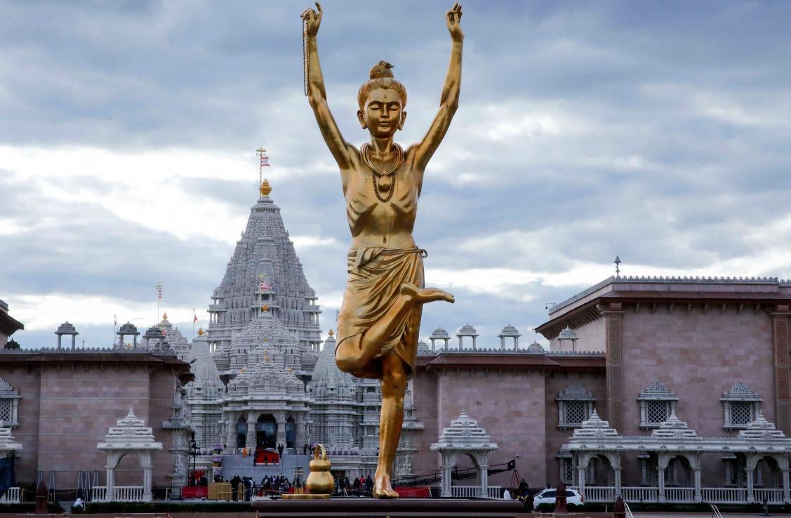 De grootste hindoetempel buiten India wordt geopend in New Jersey