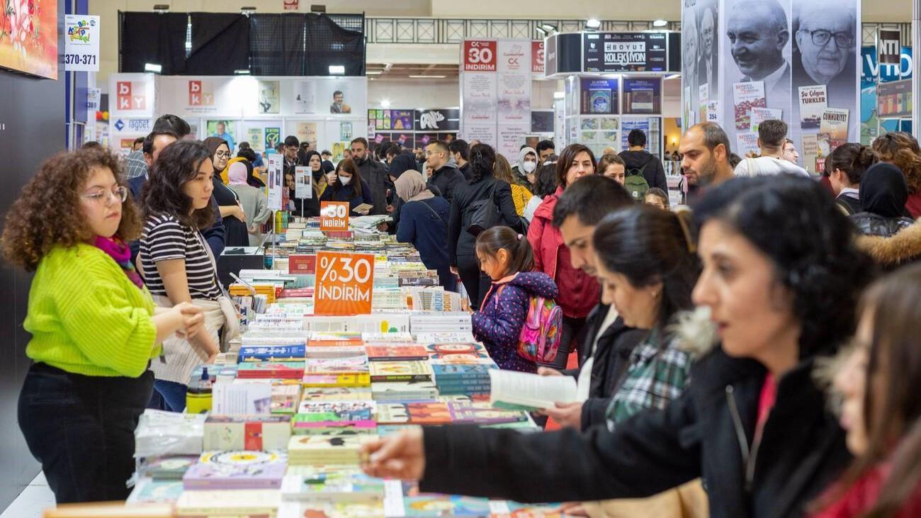 Istanbul Book Fair ter gelegenheid van het honderdjarig bestaan ​​van de republiek