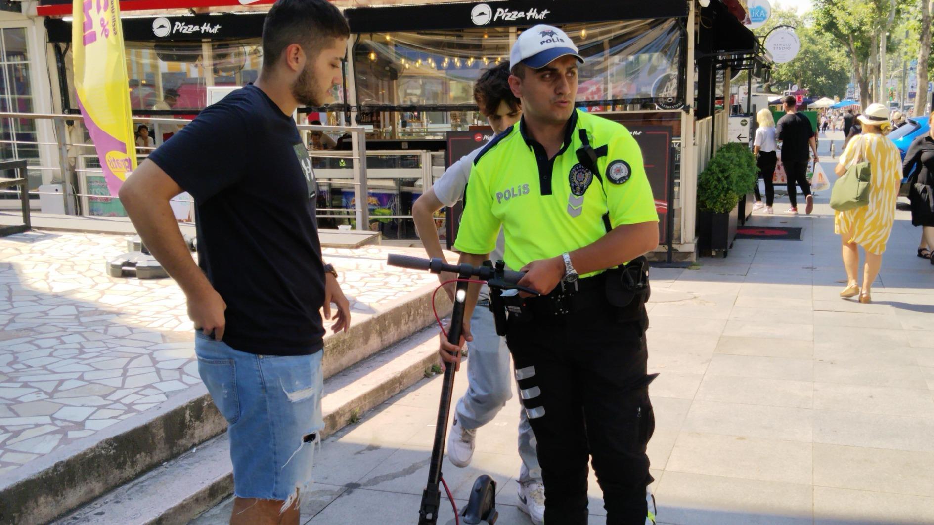 Snelheidslimiet verlaagd voor e-scooters in de 5 districten van Istanbul