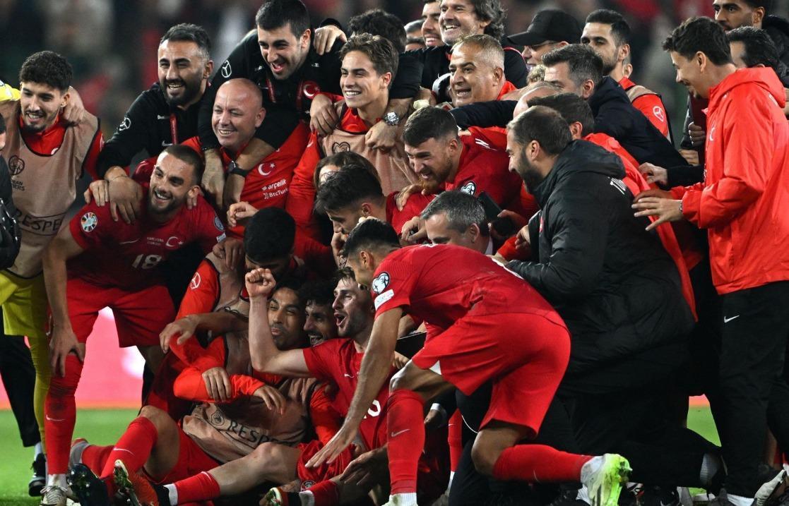 Türkiye boekt zijn plek in de finale van Euro 2024