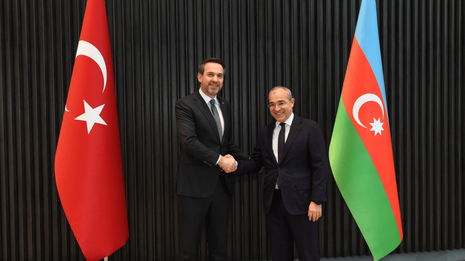Minister van Energie bezoekt Azerbeidzjan om samenwerking te bespreken