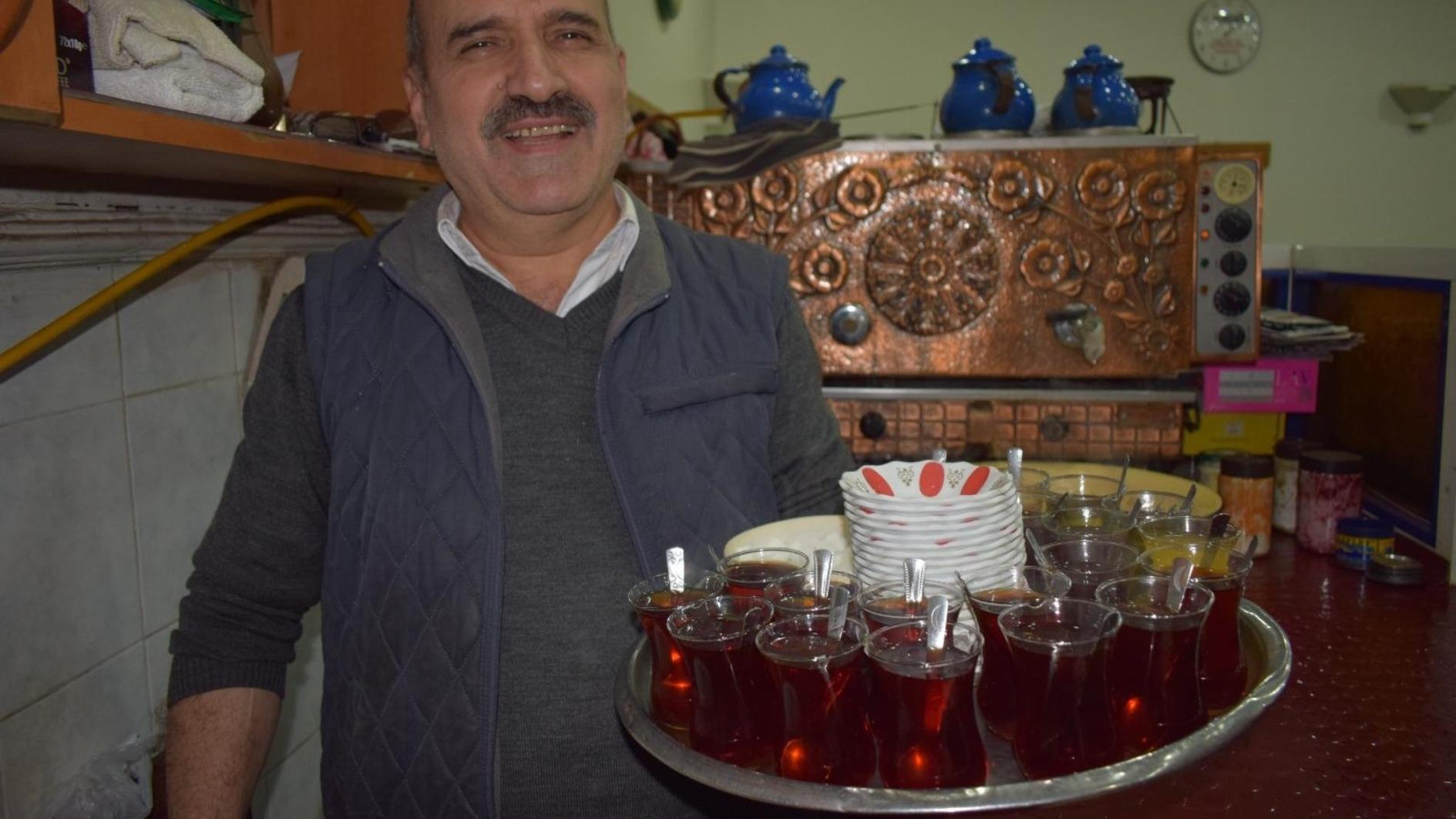 Theeproducenten in Türkiye pakken de controverse over 'zoute thee' aan