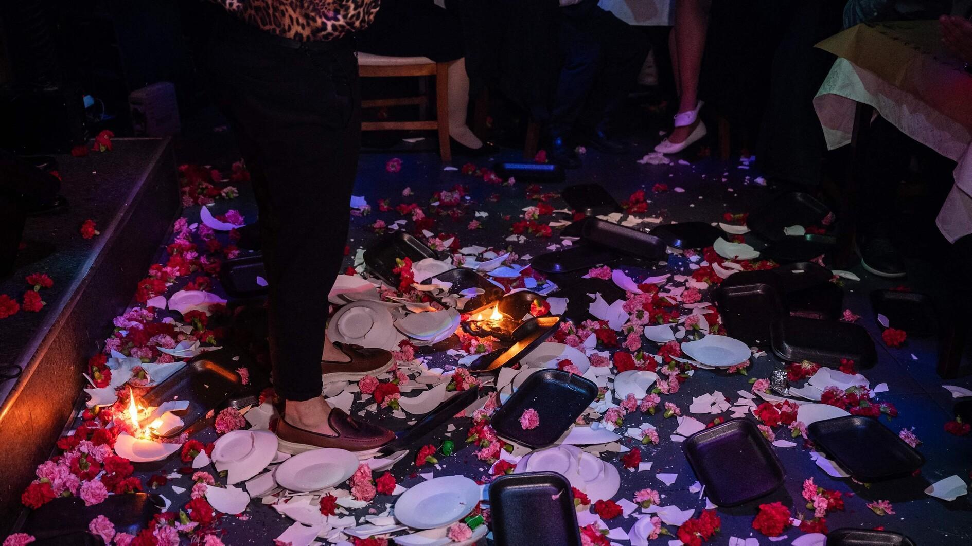 Waarom Grieken nog steeds dol zijn op een spetterend avondje uit