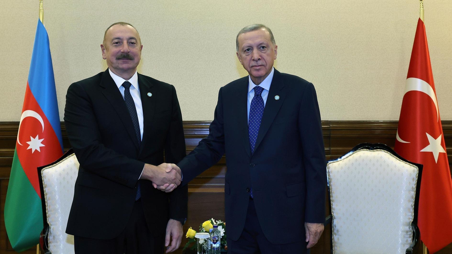 Erdoğan feliciteert Azerbeidzjan Aliyev met zijn herverkiezingswinst