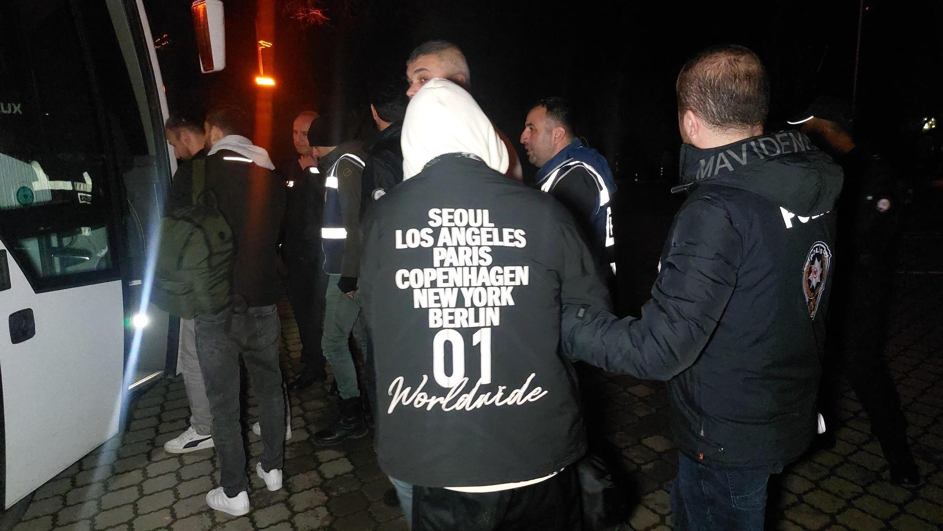 In 2023 zijn zo’n 420 bendes opgepakt, zegt de minister