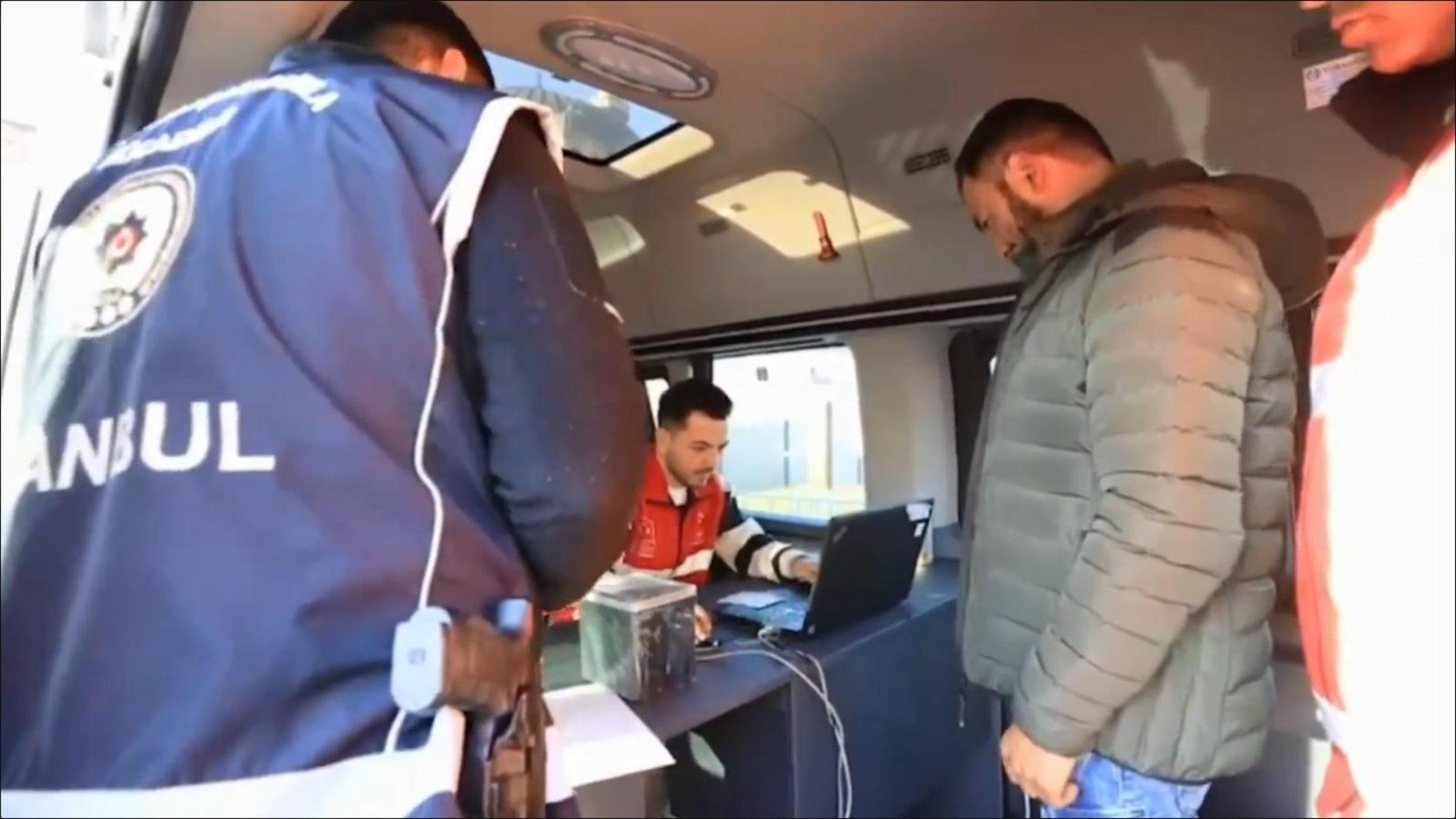 Ruim 3.700 migrantensmokkelaars gearresteerd in 2023, zegt minister