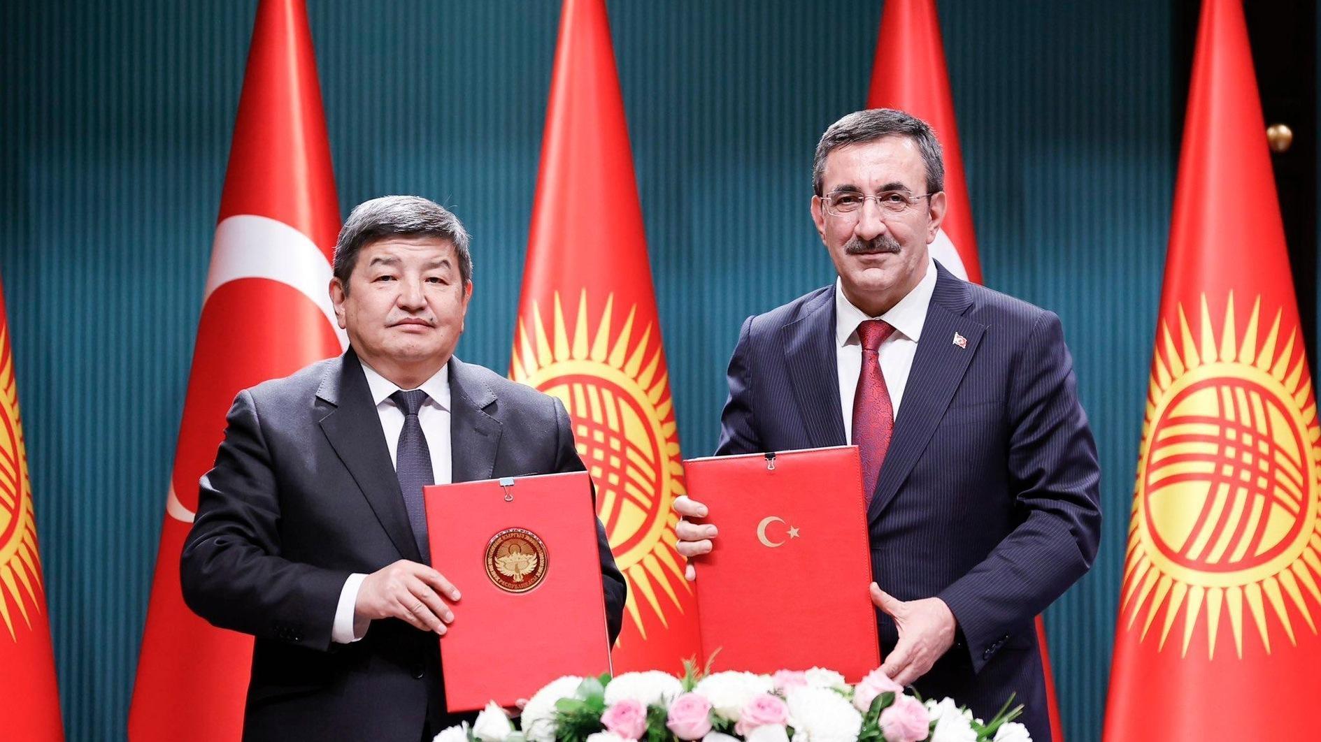 Türkiye en Kirgizië ondertekenen het protocol van de gezamenlijke economische commissie
