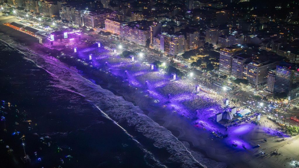 Madonna geeft grootste concert ooit op het strand van Copacabana