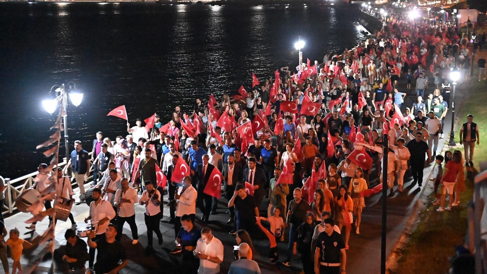 Turkije viert Overwinningsdag op 102e verjaardag van belangrijke slag