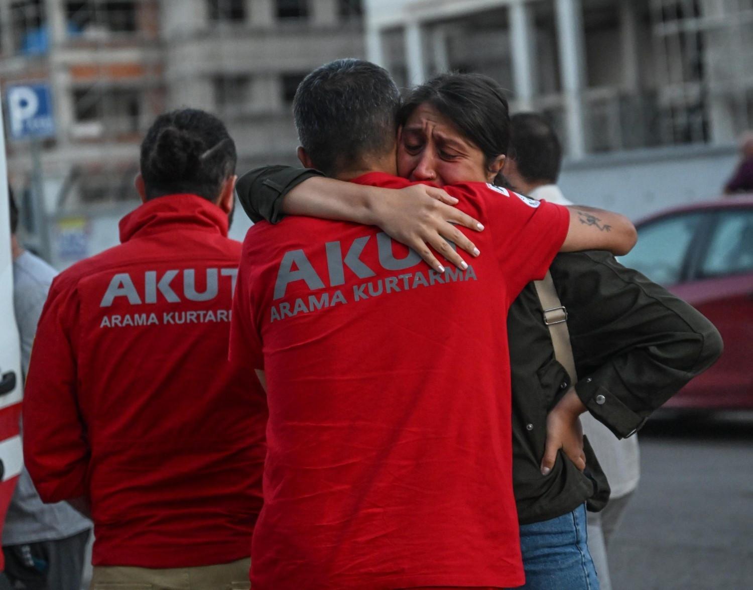 Türkiye rouwt 10 werknemers gedood in Eskişehir Wildfire