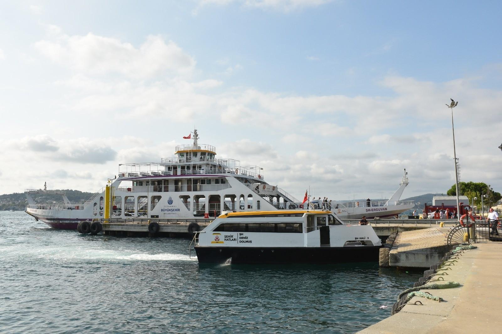 Bosporus 'belangrijkste voertuigveerroute markeert de laatste reis