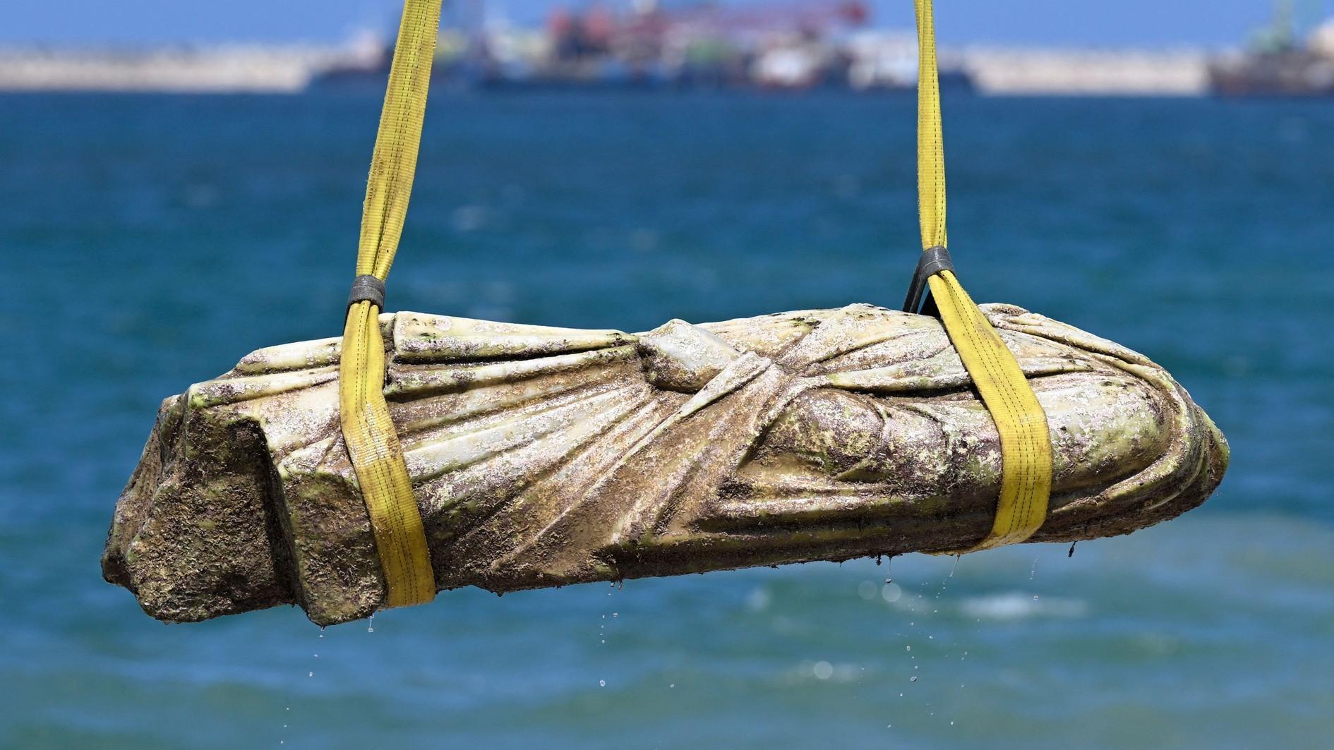 Egypte onthult 2.000 jaar oude ruïnes ontdekt in Alexandria Waters