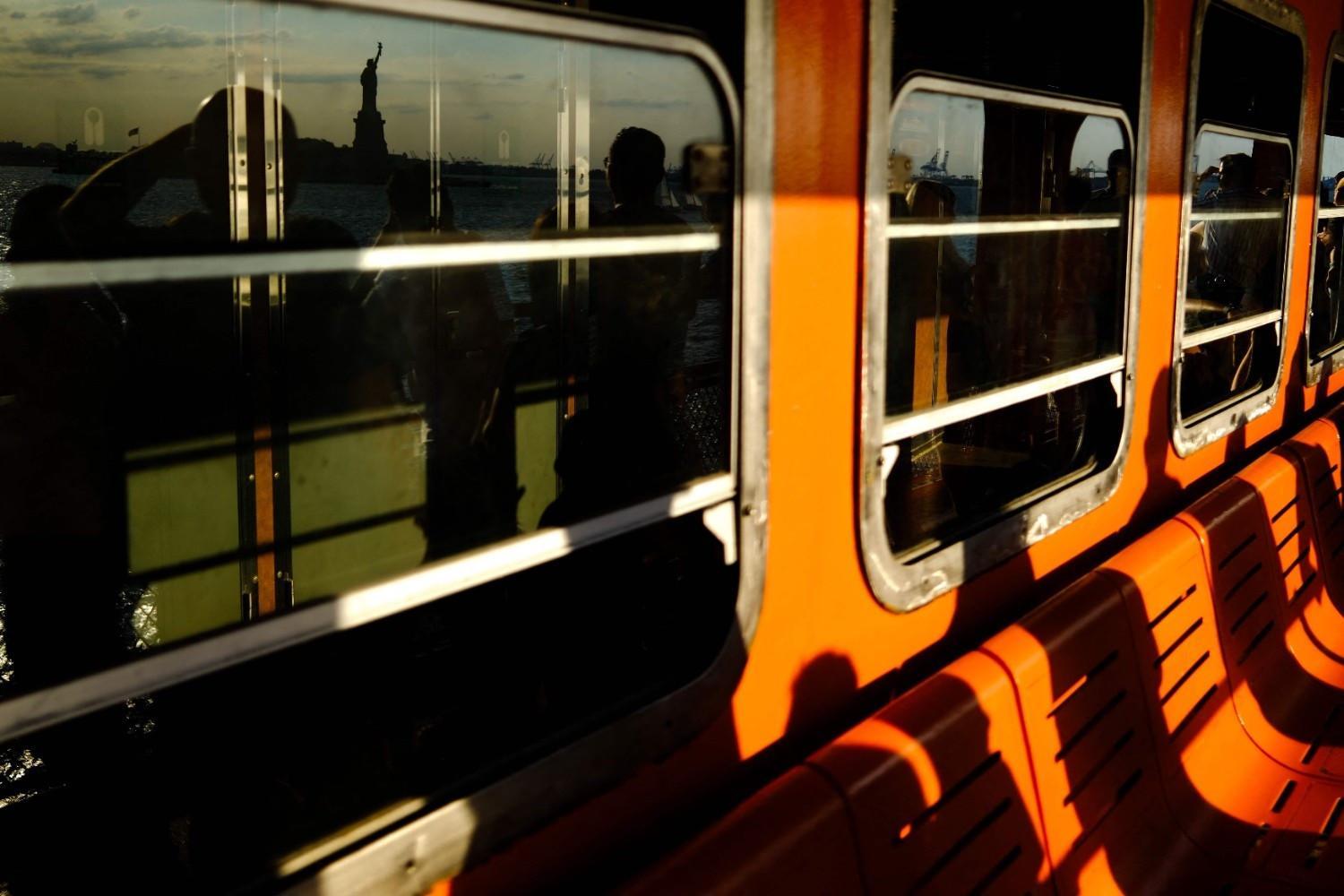 Ons om een obligatie van $ 15.000 te hebben voor sommige bezoekers