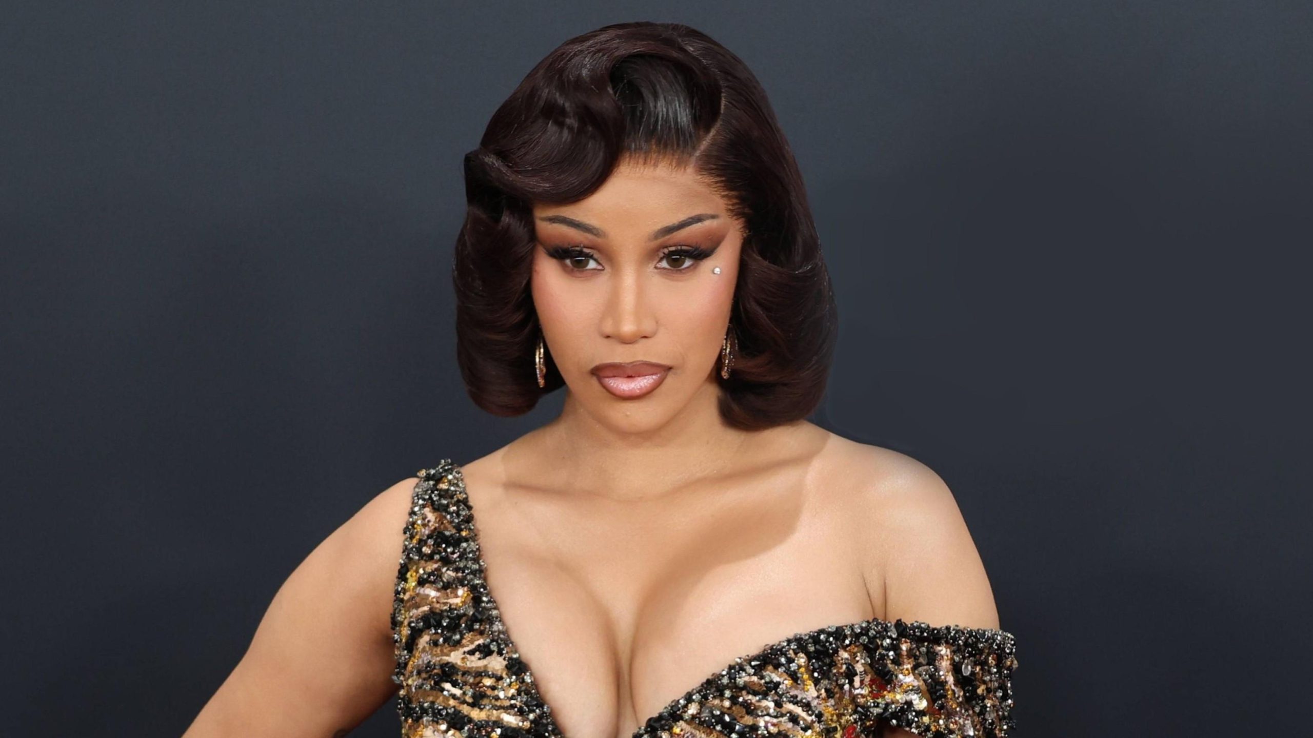 Cardi brengt langverwachte album 'Am I The Drama' vrij