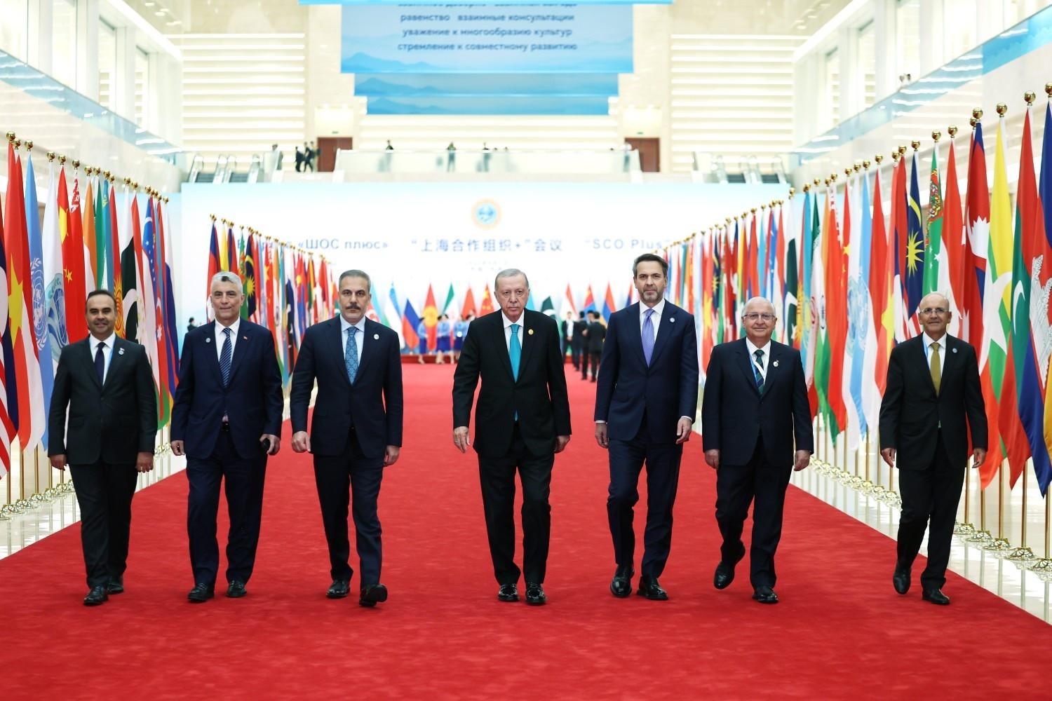 Erdoğan betrekt wereldleiders op de SCO -top in China