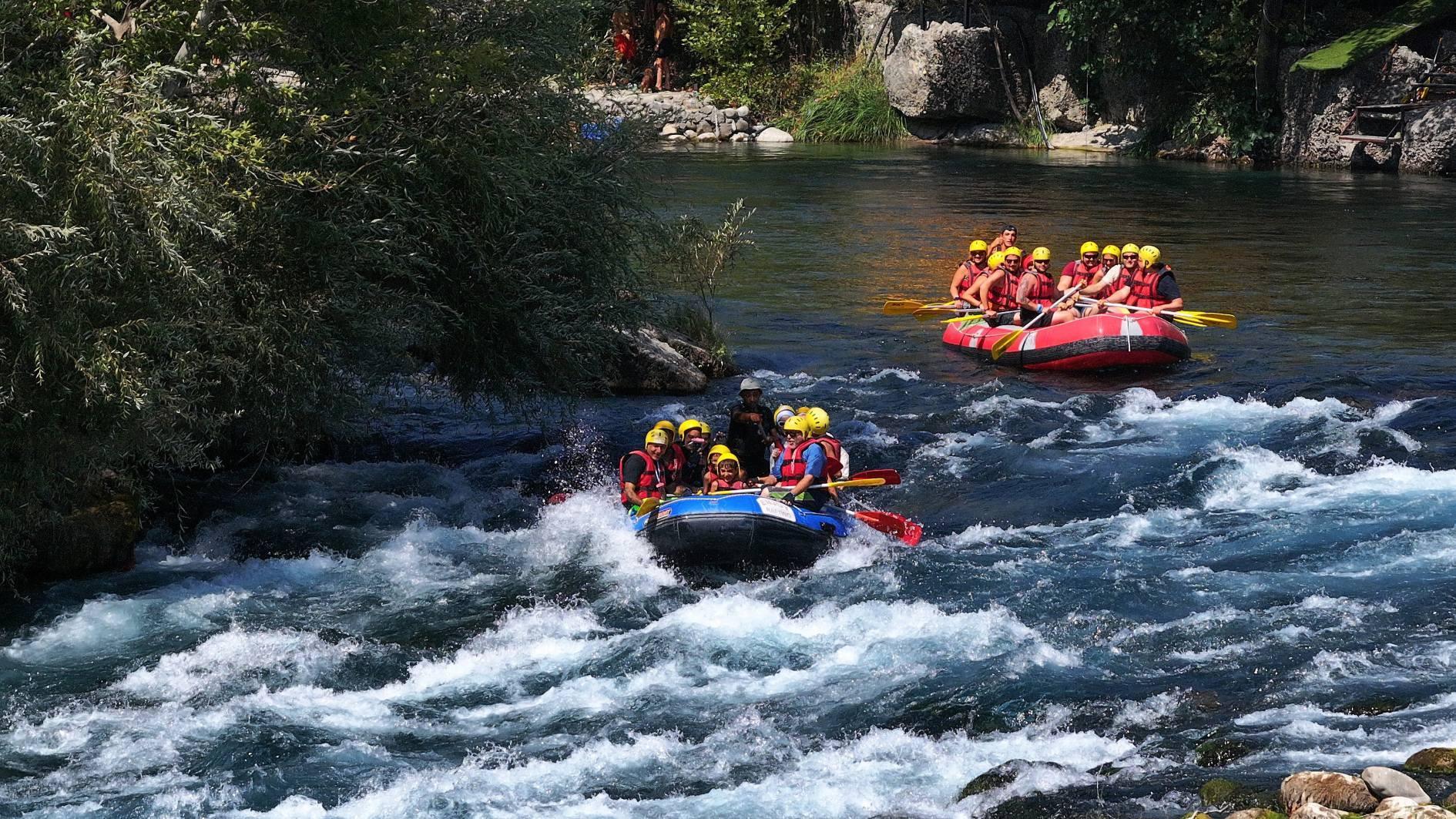 Rafting transformeert de manier van leven van Antalya -buurt