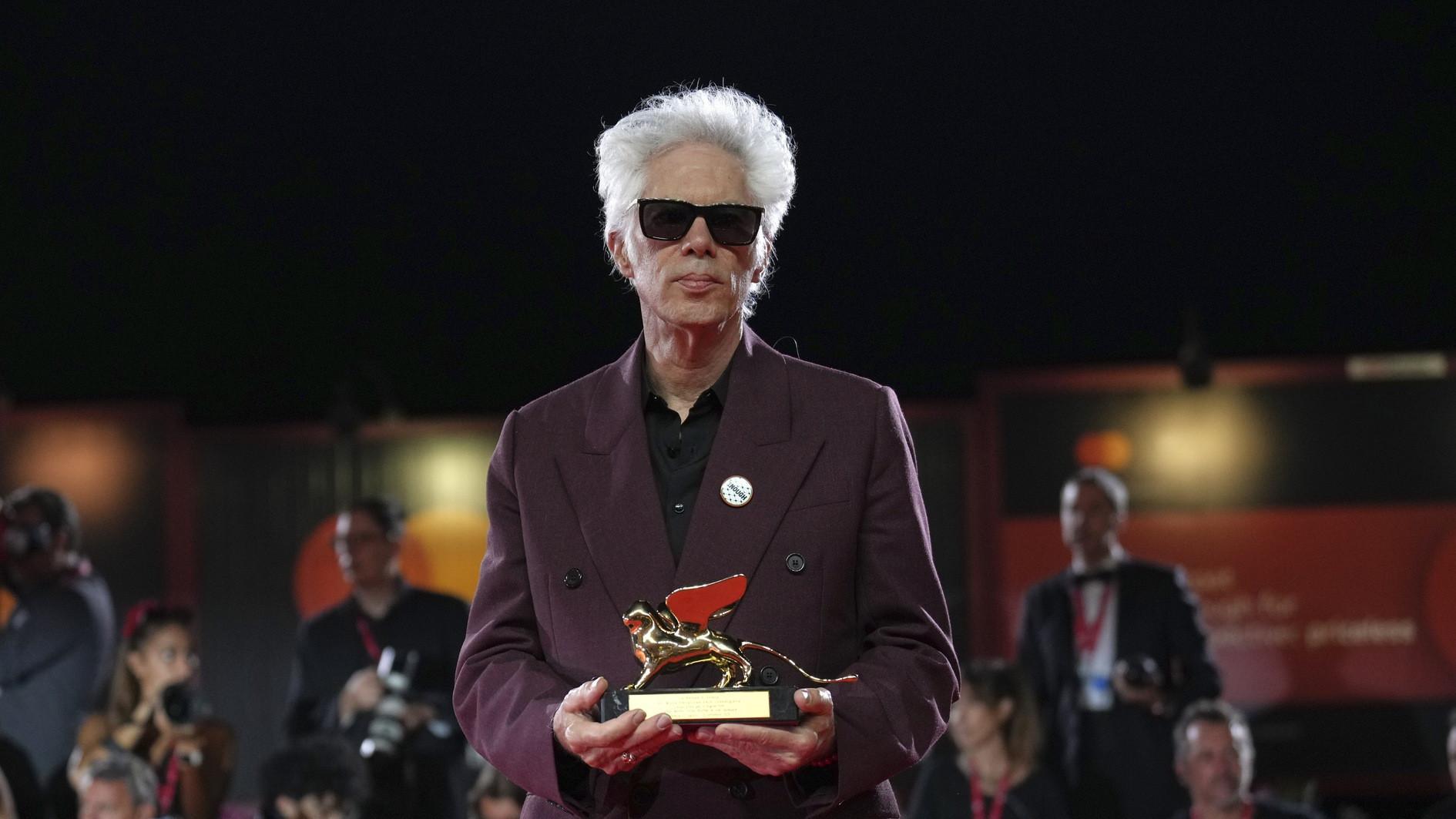 'Vader Moeder zus broer' wint de hoofdprijs op Film Festival van Venice