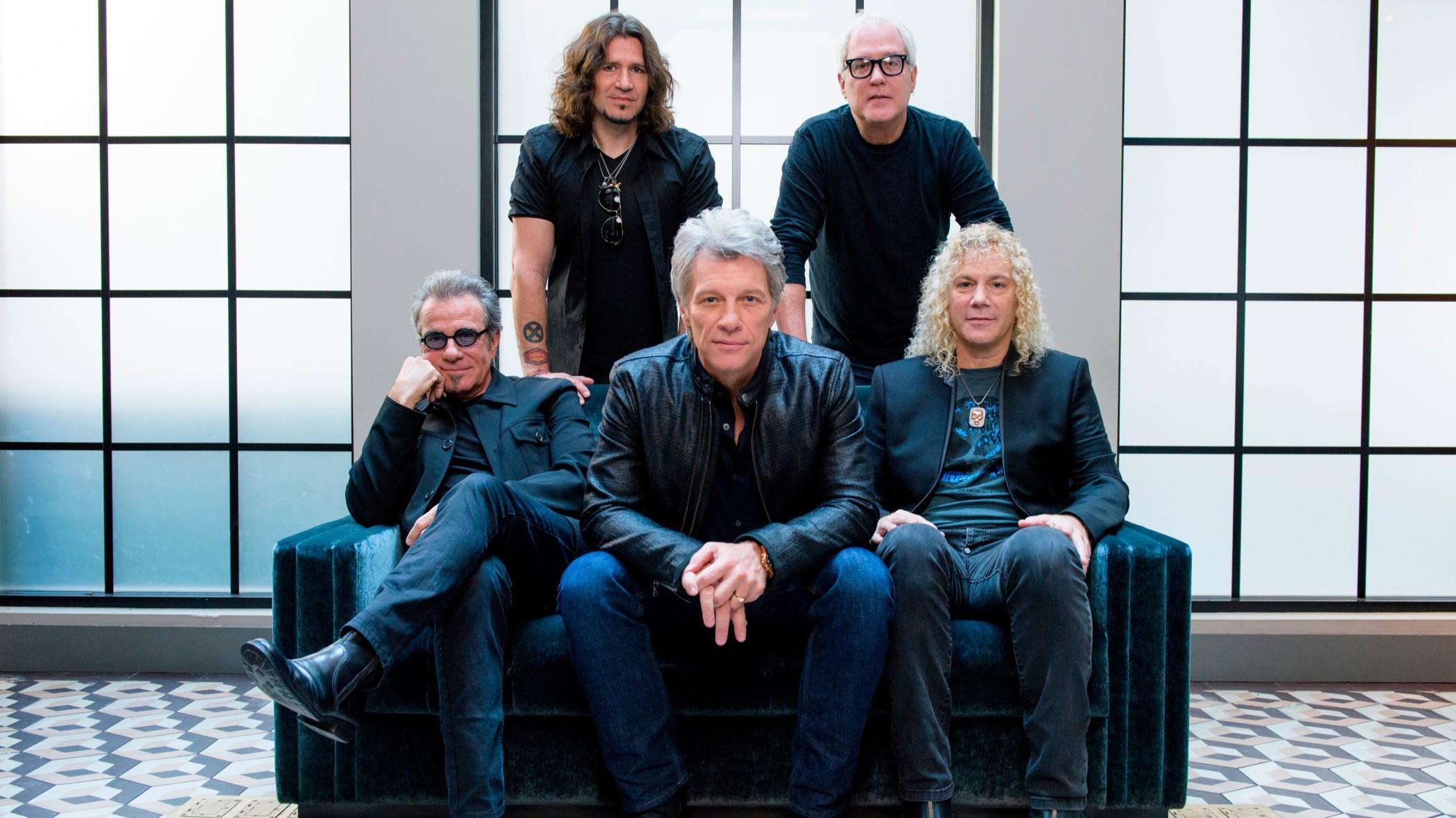 Bon Jovi kondigt eerste tour aan sinds stembandoperatie