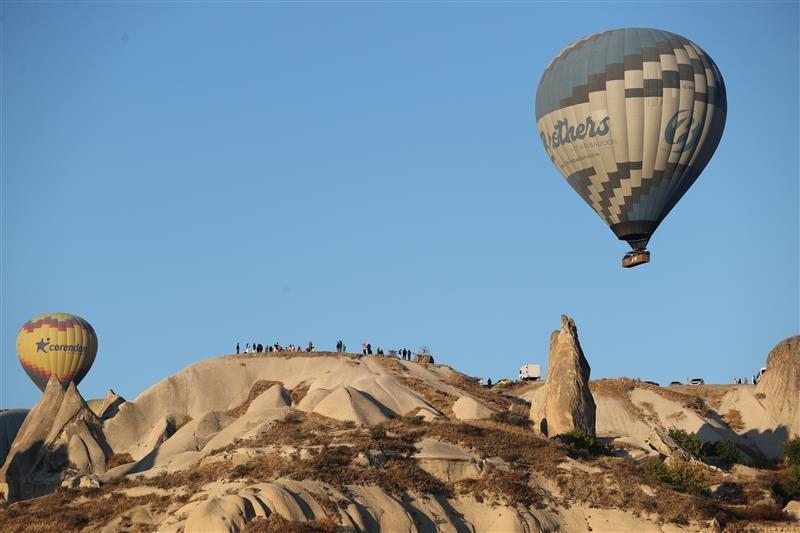 Chinese toeristen komen tijdens de jaarlijkse vakantie naar Cappadocië naar Cappadocië