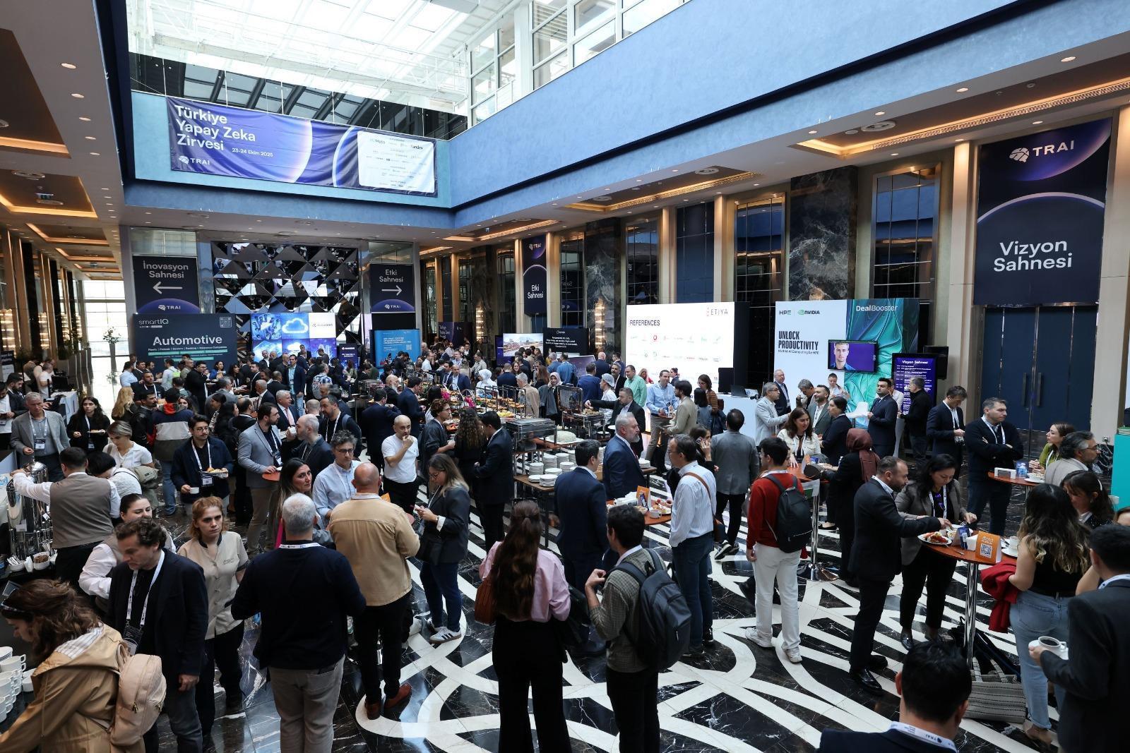 De opkomst van Türkiye als tech-krachtpatser schittert op de 8e AI-top met een recordaantal bezoekers