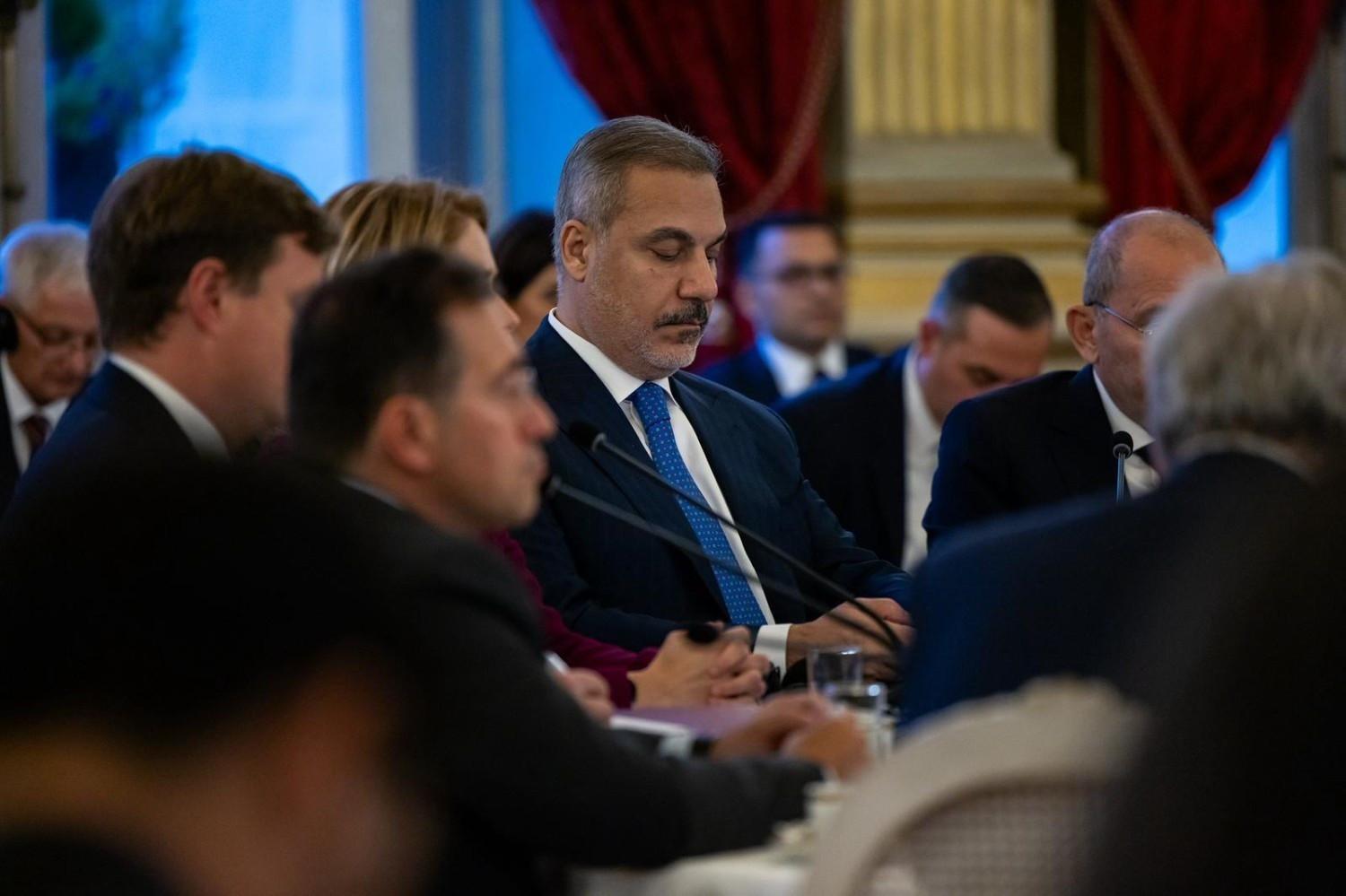 Palestijnen moeten de wederopbouw van Gaza leiden: FM Fidan