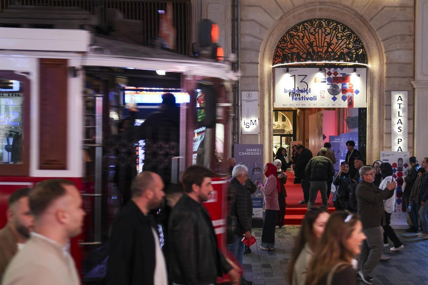 De Turkse cinema spreekt van potentieel terwijl zij een mondiale doorbraak verwacht