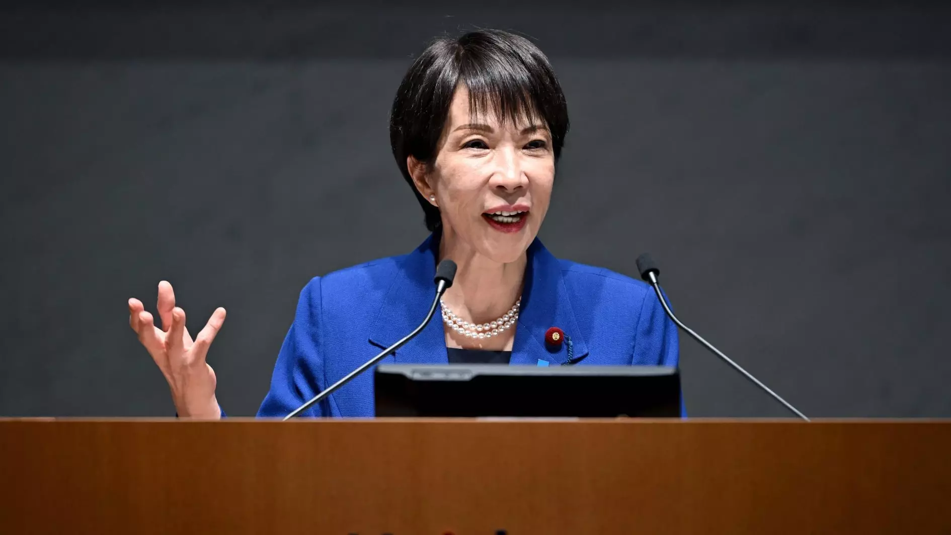 De Japanse regering keurt een recordbudget van 122 biljoen yen goed