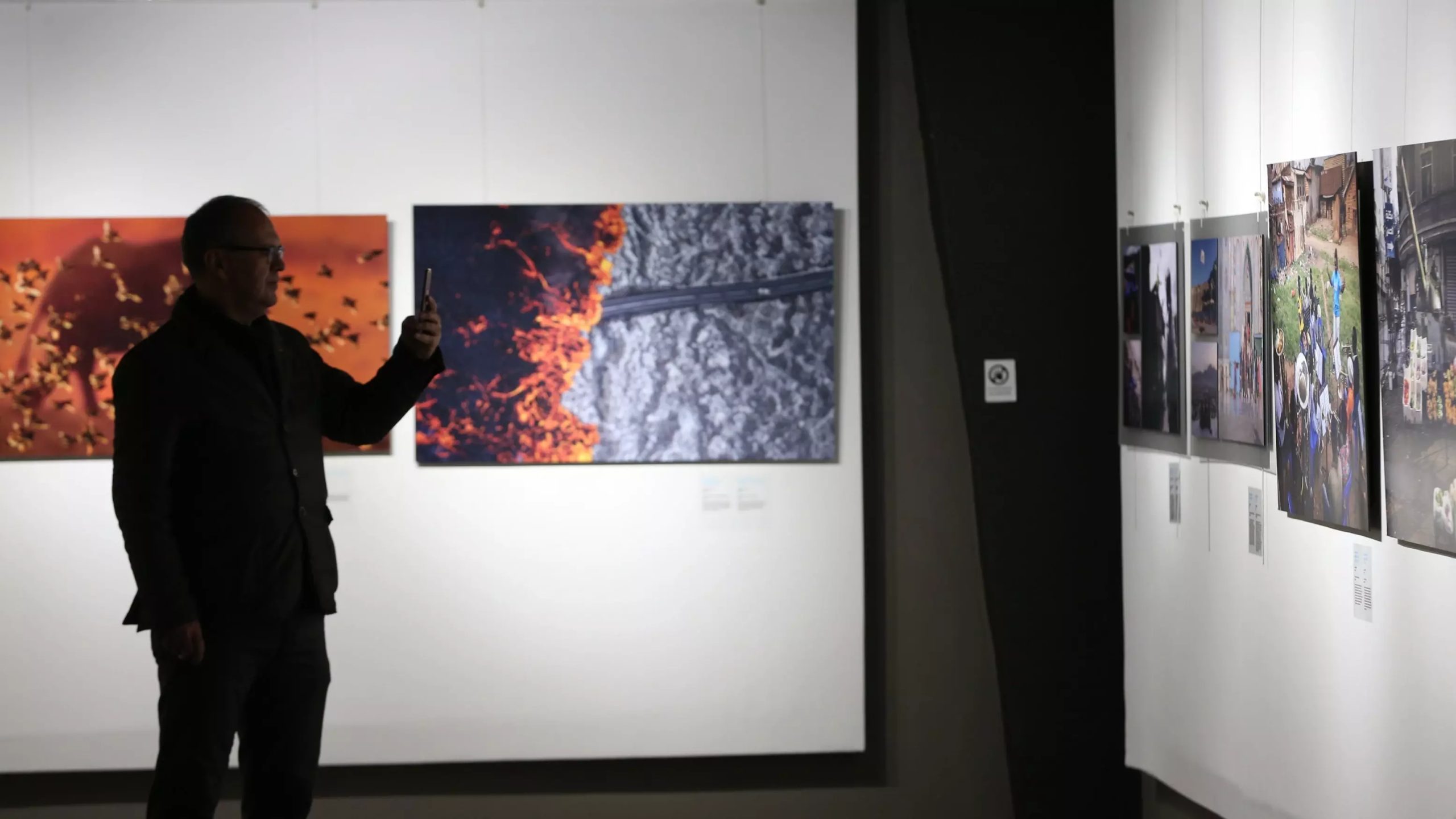 De tentoonstelling Istanbul Photo Awards wordt geopend in Sakarya