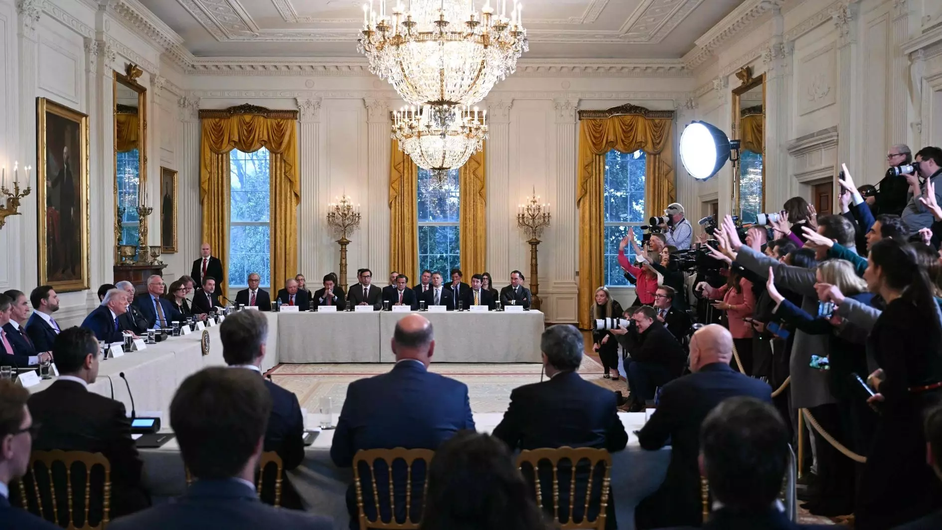 Trump probeert geld te beschermen tegen Venezolaanse olie