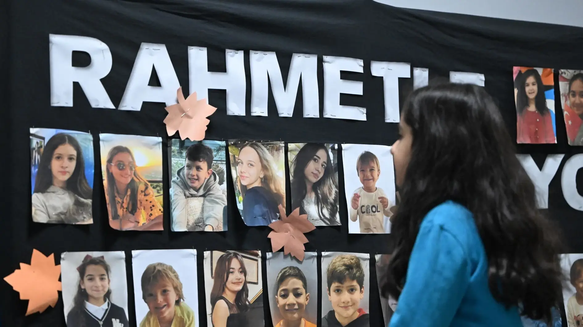 Türkiye markeert een jaar van verdriet voor de slachtoffers van de brand in het Bolu-resort