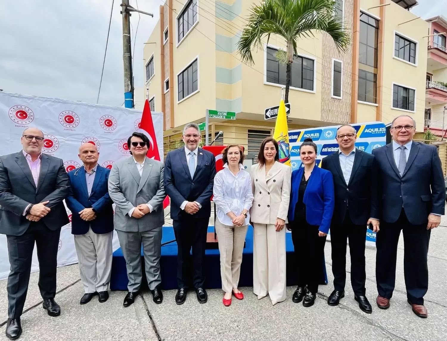 Atatürkstraat ingehuldigd in Ecuador