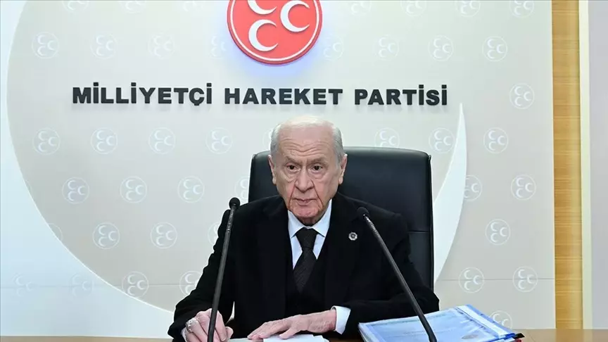 Bahçeli zegt dat de ontwikkelingen in Syrië een ‘kritieke drempel’ markeren voor de veiligheid van Türkiye