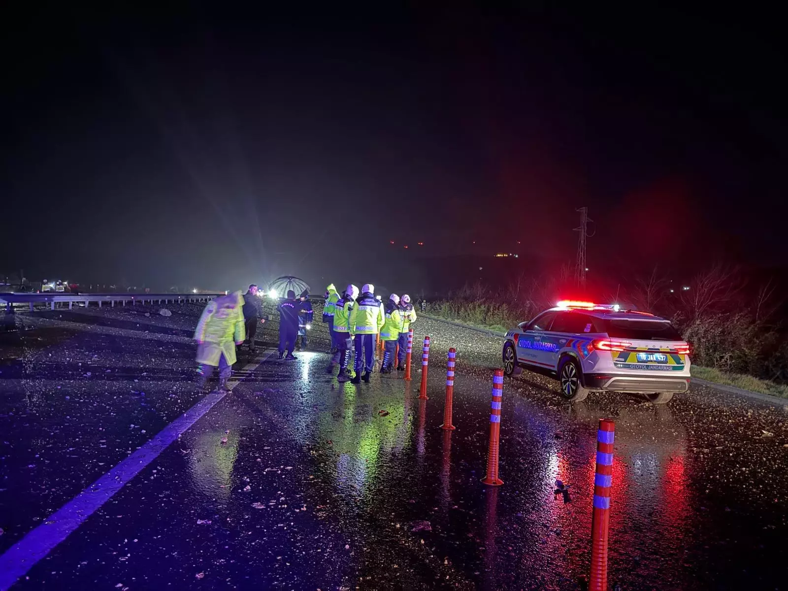 Bij een crash van een Turkse F-16 in het westen van het land komt piloot om het leven