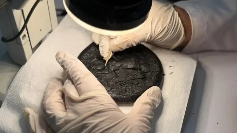 Brood met afbeelding van Jezus na twee jaar bewaard